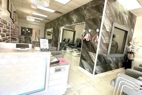A 2 Z Nail Spa & Lashes